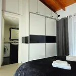 Mary's Luxury 1 דירה Nemea