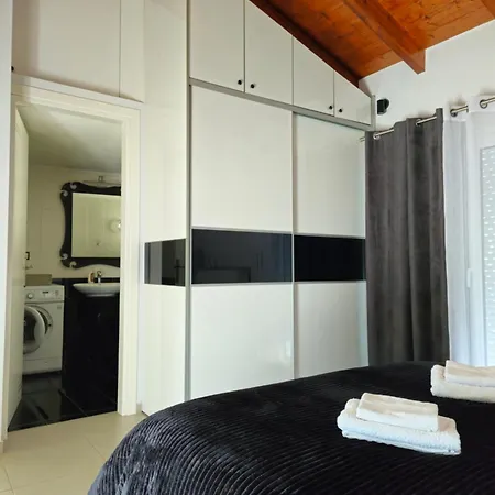 Mary's Luxury Apartment Nemea