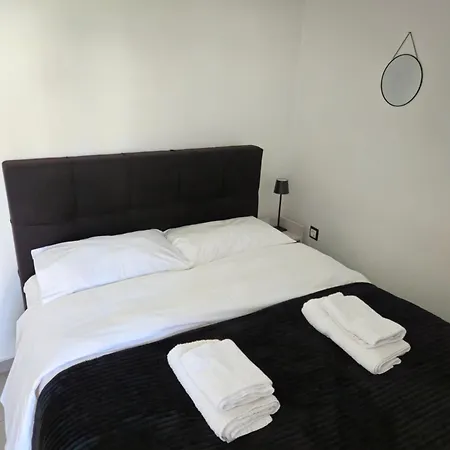 Mary's Luxury Apartment